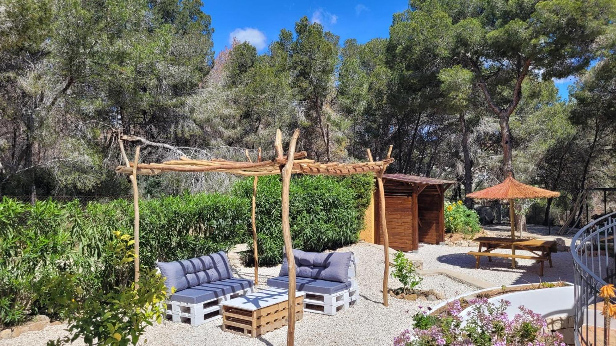 Casa Caledonia - Appartement Dans Villa Avec Jardin Arbore Et Piscine A 500 M De La Mer เบนิสซา ภายนอก รูปภาพ